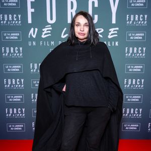 Et vit dans un appartement dont l'immeuble a été vendu. "C'est comme si je squattais", note-t-elle.

Exclusif - Béatrice Dalle lors de la première du film Furcy au cinéma Pathé Wepler à Paris le 8 janvier 2026.

© Pierre Perusseau / Bestimage