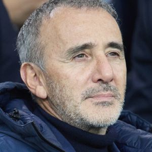 Elie Semoun est de nouveau papa à 61 ans !

Elie Semoun dans les tribunes lors du match de Ligue Des Champions au Parc des Princes à Paris.

Photo : Cyril Moreau / Bestimage