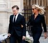 Tous deux sont venus avec leur instrument de musique.
Renaud Capuçon et sa femme Laurence Ferrari - Sorties des obsèques de Philippe Labro dans l'église de Saint-Germain-des-Prés à Paris le 13 juin 2025. © Dominique Jacovides - Christophe Clovis / Bestimage