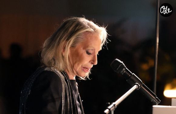 Exclusif - Veronique Sanson en Show Case lors de la soirée anniversaire des 25 ans de la Terrasse de Albane pendant le 79ème Festival International du Film de Cannes, France, le 15 mai 2026. © Denis Guignebourg/Bestimage