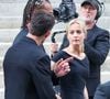 Accueillant chaque invité un à un à l’entrée de l’église, Audrey Crespo-Mara a marqué les esprits par sa dignité, son humour tendre et un discours poignant à l’image de son mari.
Audrey Crespo-Mara et son fils Zekou - Sorties des obsèques de Thierry Ardisson en l’église Saint-Roch de Paris, France, le 17 juillet 2025. © Clovis-Jacovides/Bestimage