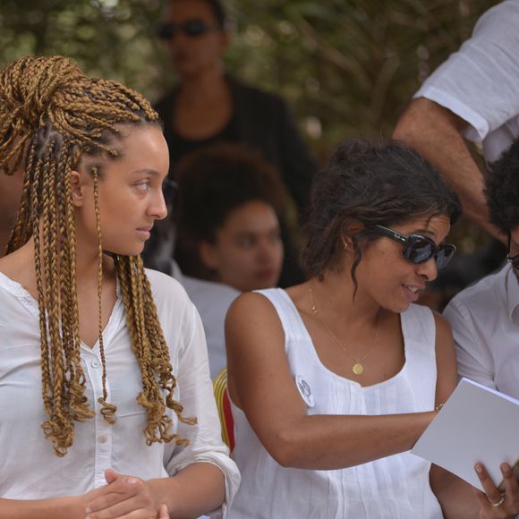 Exclusif - Jenaye Noah, Eleejah Noah, Isabelle Noah - Cérémonie traditionnelle lors des obsèques de Zacharie Noah à Yaoundé au Cameroun le 18 janvier 2017.