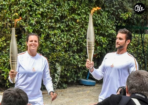 L’ancienne nageuse, Laure Manaudou est la première relayeuse française de la flamme olympique peu de temps après la cérémonie d'allumage sur le site antique d'Olympie, Grèce, le 16 avril 2024. © Intime/Panoramic/Bestimage