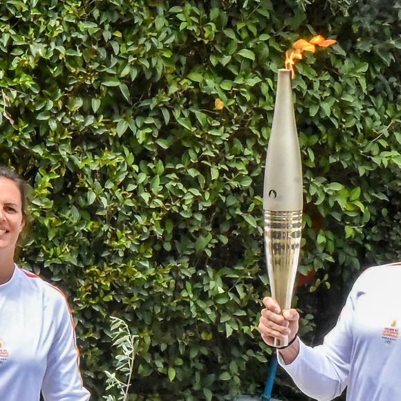 L’ancienne nageuse, Laure Manaudou est la première relayeuse française de la flamme olympique peu de temps après la cérémonie d'allumage sur le site antique d'Olympie, Grèce, le 16 avril 2024. © Intime/Panoramic/Bestimage