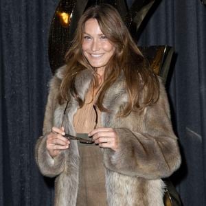 Carla Bruni au photocall du défilé Saint Laurent, Collection Prêt-à-porter Printemps / Eté 2025 dans le cadre de la Fashion Week de Paris le 24 septembre 2024. © Olivier Borde / Bestimage