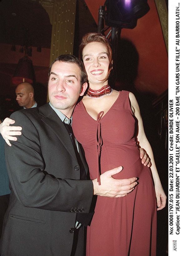 la maman de ses fils Jules (né en 2000) et Simon (né en 2001).

Jean Dujardin et Gaëlle Demars