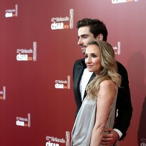 Audrey Lamy enceinte et son compagnon Thomas Sabatier - Photocall lors de la 41ème cérémonie des Cesar au théâtre du Châtelet à Paris, le 26 février 2016. © Borde-Jacovides/Bestimage