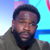 "J'espère que tu es fier de moi" : Tayc perd ses moyens en évoquant son "frère" disparu en 2024