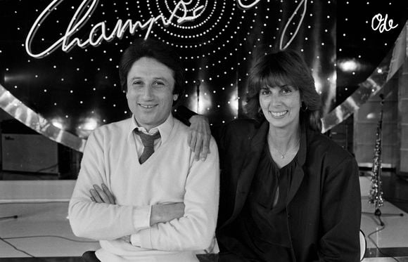 Françoise Coquet et Michel Drucker sur le plateau de l'émission "Champs-Elysées", à Paris, le 19 mars 1982.

© Jean-Claude Colin via Bestimage