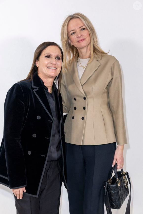 Maria Grazia Chiuri et Delphine Arnault au photocall en backstage du défilé Christian Dior "Collection Haute Couture Printemps/Eté 2025" au Musée Rodin, lors de la Fashion Week de Paris (PFW), le 27 janvier 2025.
© Olivier Borde/Bestimage