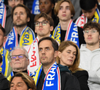 Autre duo père-fils : Grand Corps Malade et l'un de ses deux garçons.

Grand Corps Malade et son fils au Parc des Princes pour assister au match de l'équipe de France de football contre l'Ukraine. 10 ans jour pour jour après les attentats du 13 novembre 2025. Paris, France, 13 novembre 2025. Photo by Florian Poitout/ABACAPRESS.COM