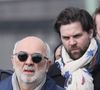 "Je suis un papa qui voudrait être strict mais qui est une loque et qui laisse faire les choses."

Gérard Jugnot et son fils Arthur Jugnot lors des obsèques de Véronique Colucci au cimetière communal de Montrouge, le 12 avril 2018.