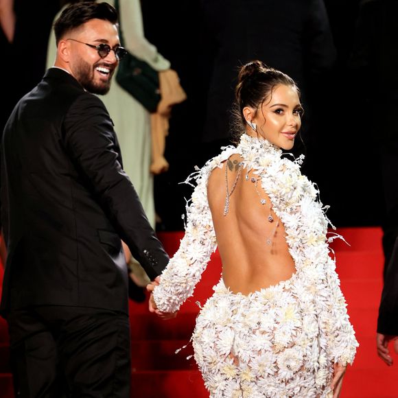 Thomas Vergara et sa femme Nabilla Benattia (enceinte) - Montée des marches du film « Stars At Noon » lors du 75ème Festival International du Film de Cannes. Le 25 mai 2022
© Dominique Jacovides / Bestimage