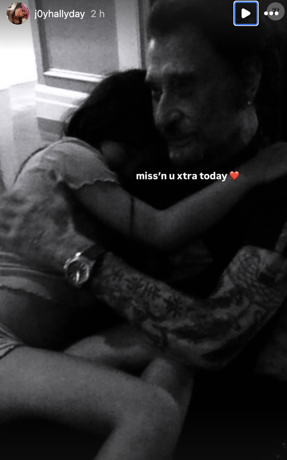 De son côté, Joy a aussi souhaité ajouter quelques mots d'amour pour son papa : "Bonne fête des pères et bon anniversaire à mon meilleur ami"

Story Instagram Jade 15 juin 2025 Instagram