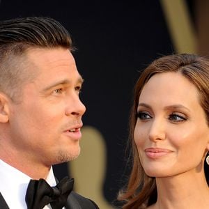 Brad Pitt et Angelina Jolie - Pressroom - 86ème cérémonie des Oscars à Hollywood, le 2 mars 2014. © Agence / Bestimage