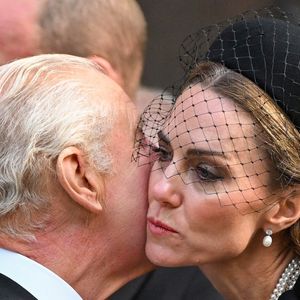 La famille royale durant les obsèques de la duchesse de Kent dans la cathédrale de Westminster à Londres le 16 septembre 2025. © Backgrid UK/ Bestimage
