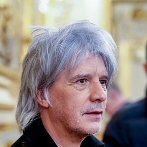 Dan Ohlmann, fondateur du musée Cinéma et Miniature, dans le Vieux-Lyon, reçoit la médaille de la ville en présence de son ami Nicola Sirkis le 6 février 2025.
© Sandrine Thesillat / PsnewZ / Bestimage