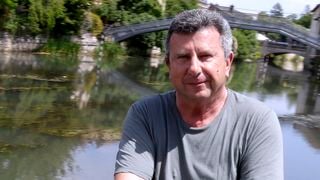 Après 20 ans consacrés à son hôtel du Cap-Ferret, Pascal Bataille l'a vendu : il voulait le transmettre à ses enfants