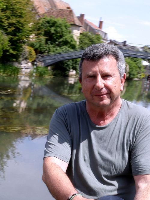 Après 20 ans consacrés à son hôtel du Cap-Ferret, Pascal Bataille l'a vendu : il voulait le transmettre à ses enfants