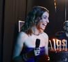 Les poutres apparentes peintes en blanc et les grands puits de lumière (vélux) donnent une impression d'espace et de pureté.

Exclusif - André Manoukian, Laury Thilleman, Carla Bruni en backstage de l'enregistrement de l'émission "La fête de la chanson française - 20 ans d'émotions" présentée par L.Thilleman et A.Manoukian, et diffusée le 17 avril sur France 3 à Paris, France, le 9 décembre 2025. © Jack Tribeca/Bestimage