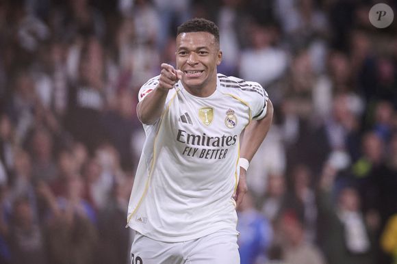 Le joueur du Real Madrid n'a pas apprécié des paroles tenues par Orelsan. 

Kylian Mbappé, joueur du Real Madrid CF, célèbre un but lors d'un match de La Liga. 1er novembre 2025. © ALTERPHOTOS/PSnewZ/Bestimage