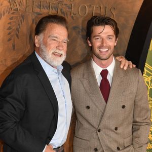 Arnold Schwarzenegger et Patrick Schwarzenegger à la première de la saison 3 de la série "White Lotus", le 10 février 2025 à Los Angeles.


©Bestimage