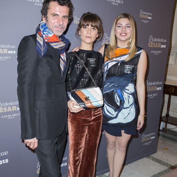 Eric Lartigau, Marina Foïs et Louane Emera (veste et jupe Dior, sac Diorama de Dior) - Photocall de la soirée des "Révélations César 2015" au salon Chaumet à Paris le 12 janvier 2015. OLIVIER BORDE / BESTIMAGE