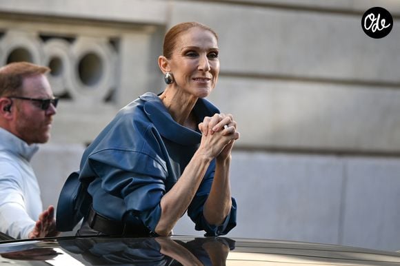 Just days before her return to the stage, Céline Dion with fans outside her hotel, hotel Royal Monceau in Paris, France, on September 6, 2026. © Lionel Urman/Bestimage