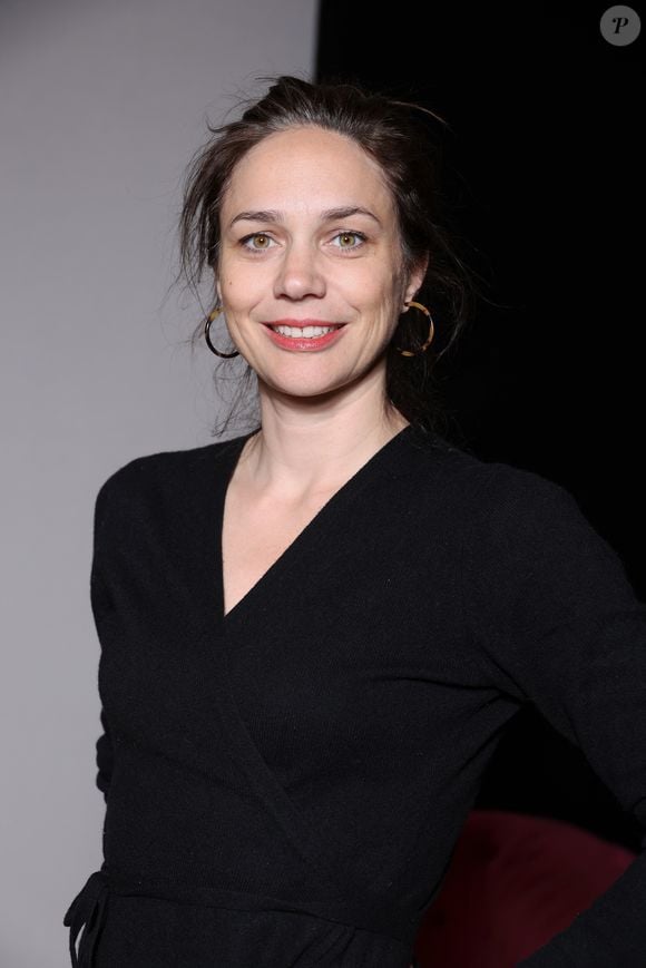 Rouler pendant des kilomètres et des kilomètres a un avantage, poursuit-elle. "Ça permet de trier aussi ses idées, de se vider la tête, assure Nathalie Péchalat. On voit des beaux paysages, on respire..."

Exclusif - Nathalie Péchalat - Soirée d'ouverture de la 16e édition de l'évènement caritatif "Glisse en cœur" au Grand Bornand le 21 mars 2025. © Denis Guignebourg/Bestimage