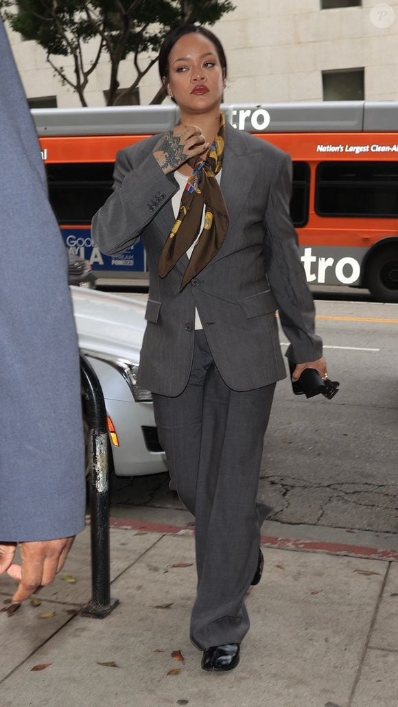 Exclusif  - Rihanna sort du tribunal de Los Angeles.

Photo : Backgrid USA / Bestimage