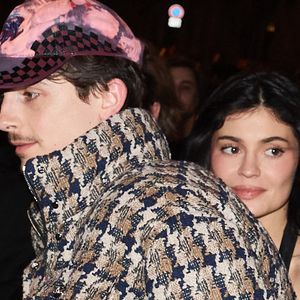 Timothée Chalamet et Kylie Jenner de retour à l'hotel Royal Monceau après avoir diné au Bar des Prés Montaigne après l'avant-première du film "Un parfait inconnu".

Photo : Cyril Moreau / Bestimage