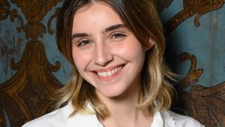 Vittoria de Savoie, fille de Clotilde Courau et Emmanuel-Philibert de Savoie, trouve refuge dans la maison familiale en Italie située dans une région reculée