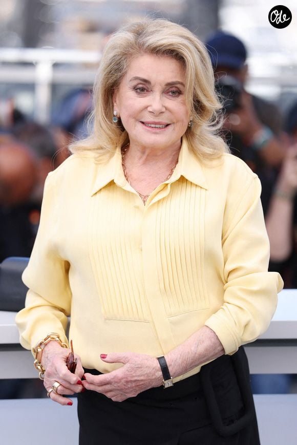 Catherine Deneuve lors de la séance photo Gentle Monster dans le cadre du 79e Festival de Cannes, au Palais des Festivals, le 16 mai 2026 à Cannes, en France. Photo de Jérôme Domine/ABACAPRESS.COM