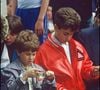 Il a ainsi laissé derrière lui ses deux fils, Marius et Romain Colucci

Archives - Les deux fils de Coluche Marius et Romain Colucci le jour de l'enterrement de l'humoriste.
Crédit : ANGELI-ASLAN / BESTIMAGE
