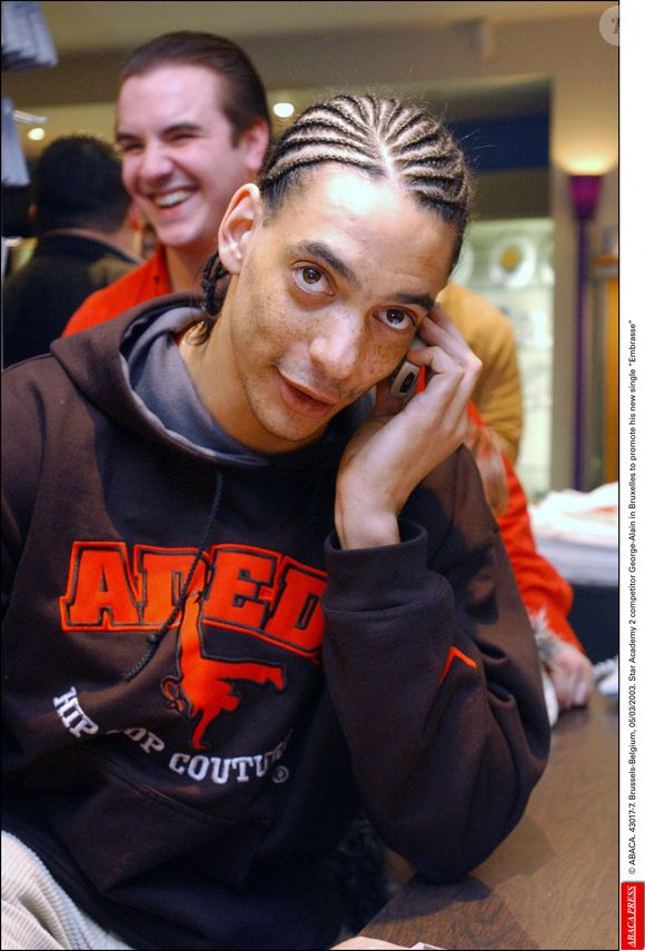 A Bruxelles-Belgique, le 5 mars 2003, Georges-Alain, concurrent de la Star Academy 2, à Bruxelles pour promouvoir son nouveau single Embrasse. © ABACA. 43017-7