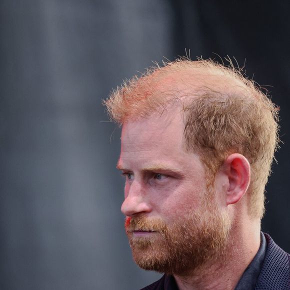 Le duc de Sussex revient pour des occasions spéciales au Royaume-Uni.

Le prince Harry, duc de Sussex lors de sa prestation sur scène au concert One805 Live, qui se tenait dans la propriété en bord de mer de la star du cinéma Kevin Costner à Summerland, en Californie. © Zuma Press / Bestimage