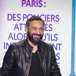 Exclusif - Cyril Hanouna, sur le plateau de l’émission « TPMP » présentée par C.Hanouna et diffusée en direct sur C8, Paris, France, le 24 fevrier 2025. © Jack Tribeca / Bestimage