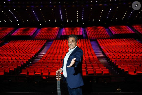 Une grande soirée se prépare pour Chico 

Exclusif - Rendez-vous avec Chico et son fils Mario au Palais des Congrès à Paris le 11 mai 2025. © Christophe Clovis / Bestimage
