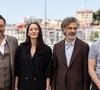 Après "Astérix", il change radicalement de registre avec ce thriller psychologique


Denis Ménochet, Marion Cotillard, Leonardo Sbaraglia et Guillaume Canet au photocall du film "Karma" lors du 79ème Festival International du Film de Cannes, France, le 16 mai 2026. © Jacovides-Moreau/Bestimage