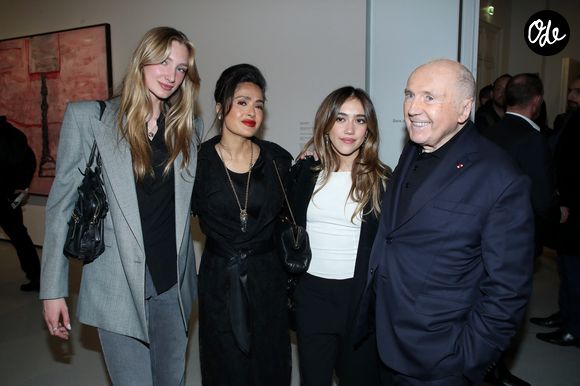 François Pinault, Salma Hayek, sa fille Valentina et Mathilde Pinault - Vernissage de "Corps et âmes", la nouvelle Collection Pinault à la Bourse du Commerce à Paris le 4 Mars 2025. © Bertrand Rindoff / Bestimage