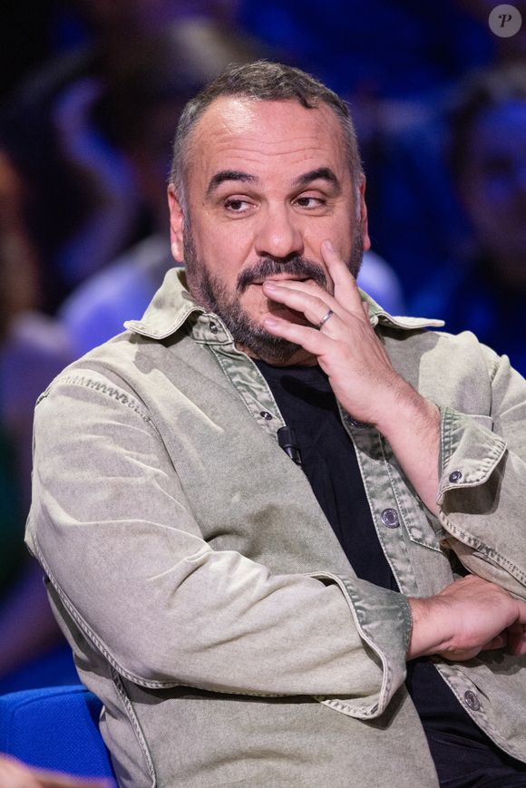 Exclusif - François-Xavier Demaison lors de l'enregistrement de l'émission "La Boîte à secrets", présentée par F.Bollaert et diffusée le 9 janvier 2026 sur France 3, dans les studios du Lendit à Saint-Denis, France, le 2 décembre 2025. © Cyril Moreau/Bestimage