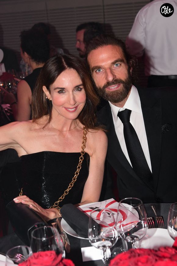 Elsa Zylberstein, John Nollet - 19ème "Diner de la Mode" au bénéfice de Sidaction au Pavillon Cambon Capucines dans le cadre de la Fashion Week de Paris, France. Le 7 juillet 2022.
© Rachid Bellak / Bestimage

|RB - Dîner de la mode au profit du Sidaction au Palais Cambon à Paris