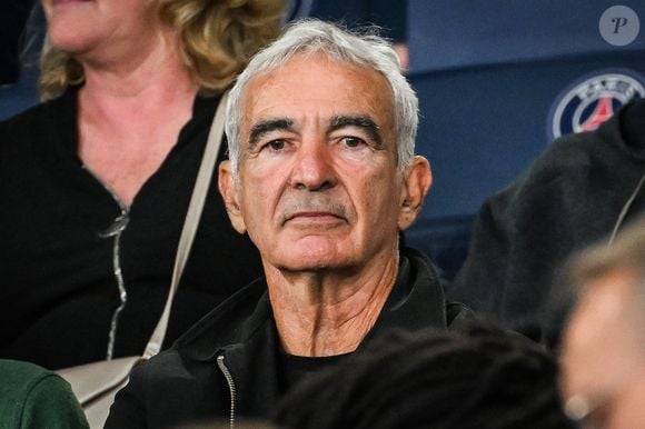 Raymond Domenech - Célébrités dans les tribunes lors du match de football de l'Equipe de France face à l'Italie au Parc des Princes à Paris le 6 Septembre 2024. 
© Matthieu Mirville/Bestimage