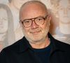 Très attaché à sa région natale, le réalisateur originaire de Caen s’y est installé à la fin des années 2000.

Olivier Baroux lors de la première du film "T'as pas changé" au cinéma Pathé Palace à Paris le 4 novembre 2025.

© Julien Sarkissian / Bestimage