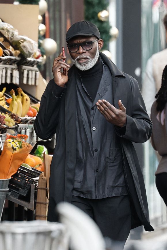 Ériq Ebouaney - Personnalités à la cérémonie en hommage à Tchéky Karyo en l'église Saint Roch à Paris le 13 novembre 2025.