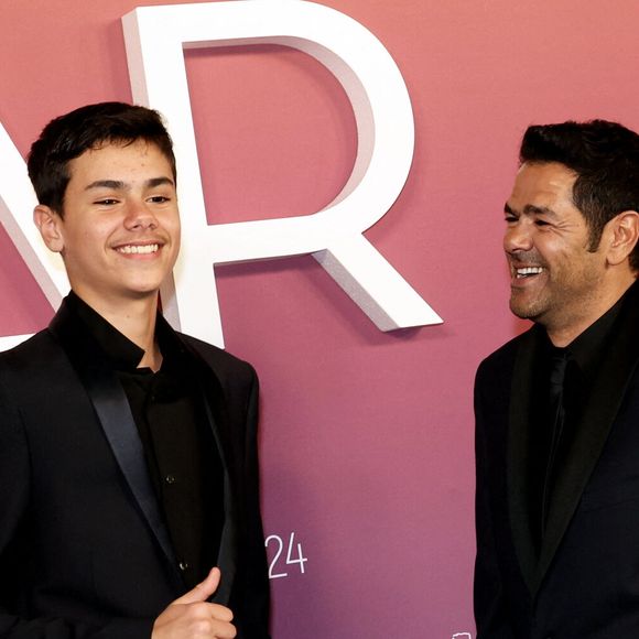 Il a 16 ans et fêtera ses 17 ans le mois prochain

Jamel Debbouze et son fils Léon - Photocall des lauréats (press room) lors de la 49ème édition de la cérémonie des César à l’Olympia à Paris le 23 février 2024

© Dominique Jacovides / Olivier Borde / Bestimage