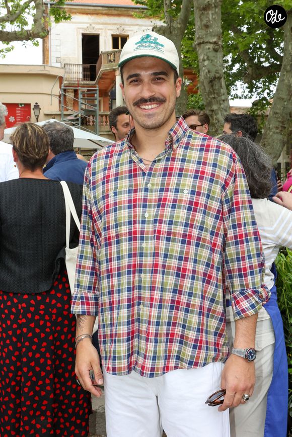 Inauguration de la 5e édition, les Chefs et les producteurs se retrouvent sur la place des Lices à Saint-Tropez, le 3 mai 2025. Le chef Jorick Dorignac. ©Jean-Marc Lhomer / Bestimage.