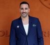 “Par exemple, je mets un Disney et je le regarde en 15 jours, parce que je m’endors au bout de 5 minutes”, précise-t-il
Adil Rami - Les célébrités au village lors des Internationaux de France de Tennis de Roland Garros le 1er juin 2025. © Dominique Jacovides / Bestimage