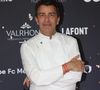 C'est donc Yannick Alléno et ses 17 étoiles qui prennent les commandes du restaurant "Monsieur Dior" à Paris.

Yannick Alléno - Cérémonie du Guide Michelin France 2025 au Centre des Congrès Robert Shuman à Metz le 31 mars 2025. © Jean-Marc Lhomer/Bestimage