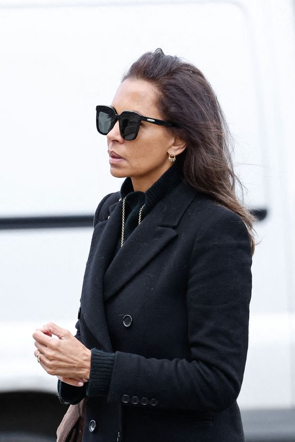Karine Le Marchand - Obsèques d'Isabelle Mergault à la Coupole du Père-Lachaise à Paris le 30 mars 2026. © Cyril Moreau - Dominique Jacovides / Bestimage